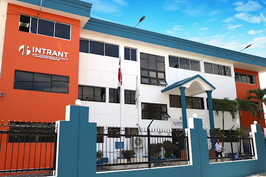 INTRANT reforzará cumplimiento de normas, controles y sanciones para patinetas eléctricas en espacios públicos