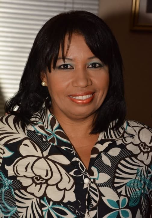 Periodista denuncia gobierno la amenaza con expropiar su casa