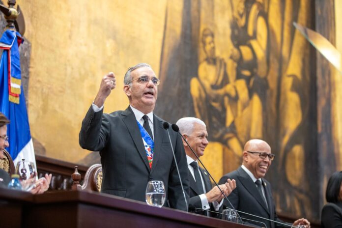 En ámbito económico, presidente Abinader destaca RD se sitúa entre economías de mayor dinamismo