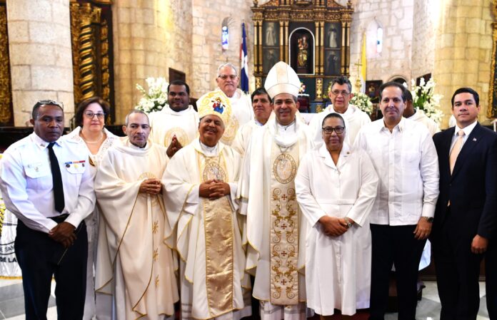 Arzobispo Morel Diplán preside eucaristía por la XXXIV Jornada Mundial del Enfermo en la Catedral Primada de América